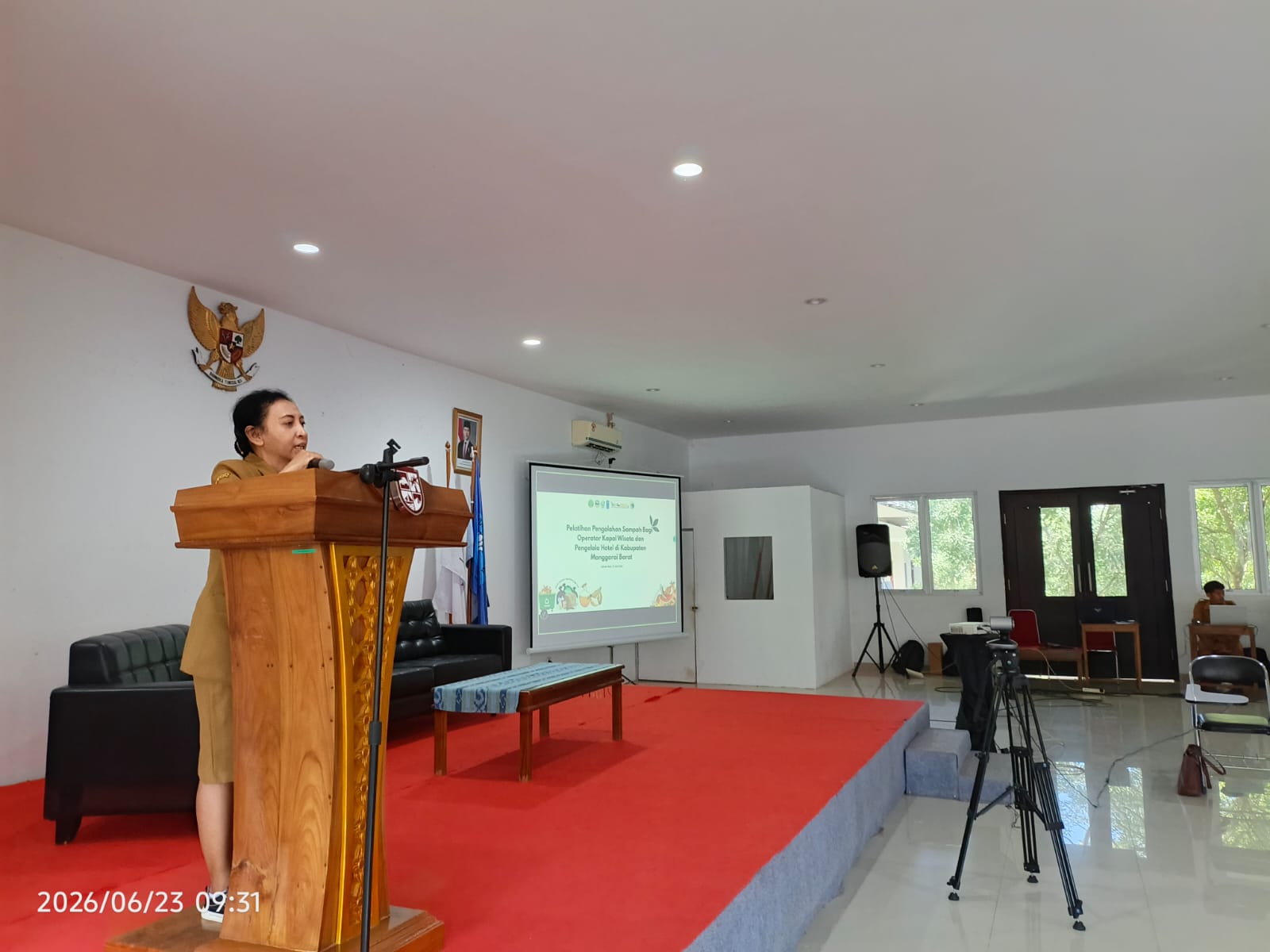 Pemkab Mabar dan Mitra Pembangunan Perkuat Pengelolaan Sampah Pariwisata